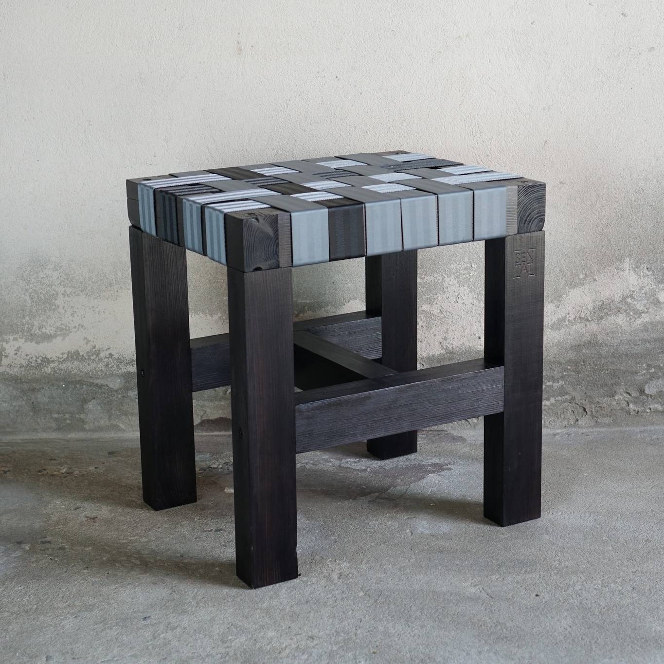 Sgabello In Legno Sentat