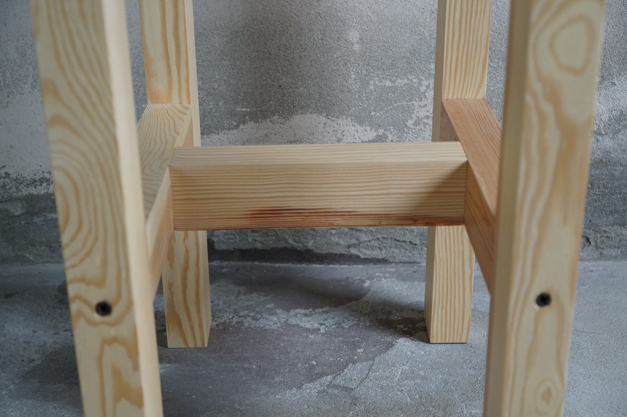 Sgabello Alto In Legno Sentat