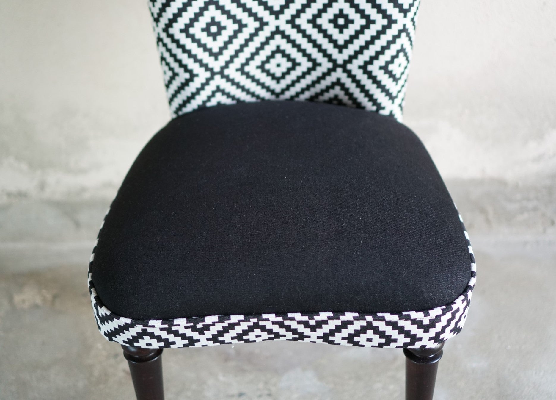 Poltroncina Sedia Vintage Black&White